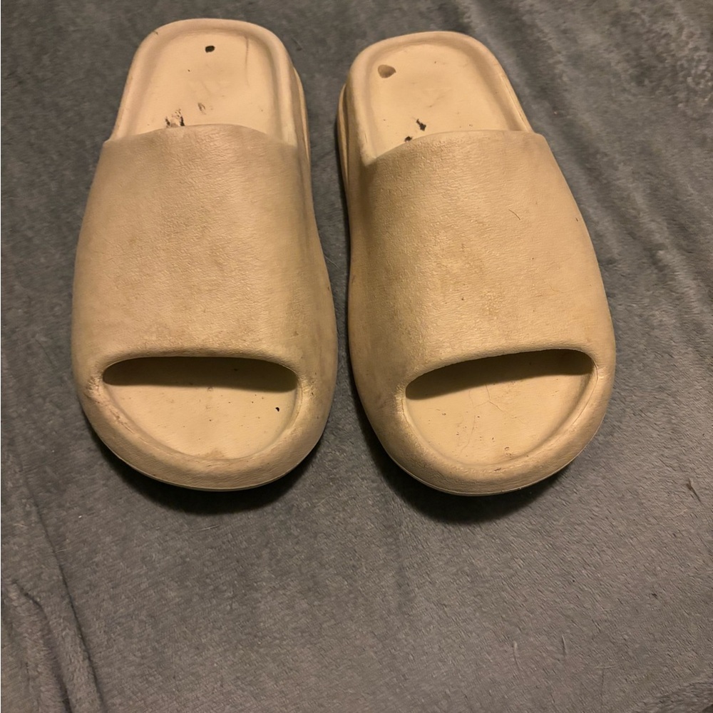 Casual Cream Slide Sandals